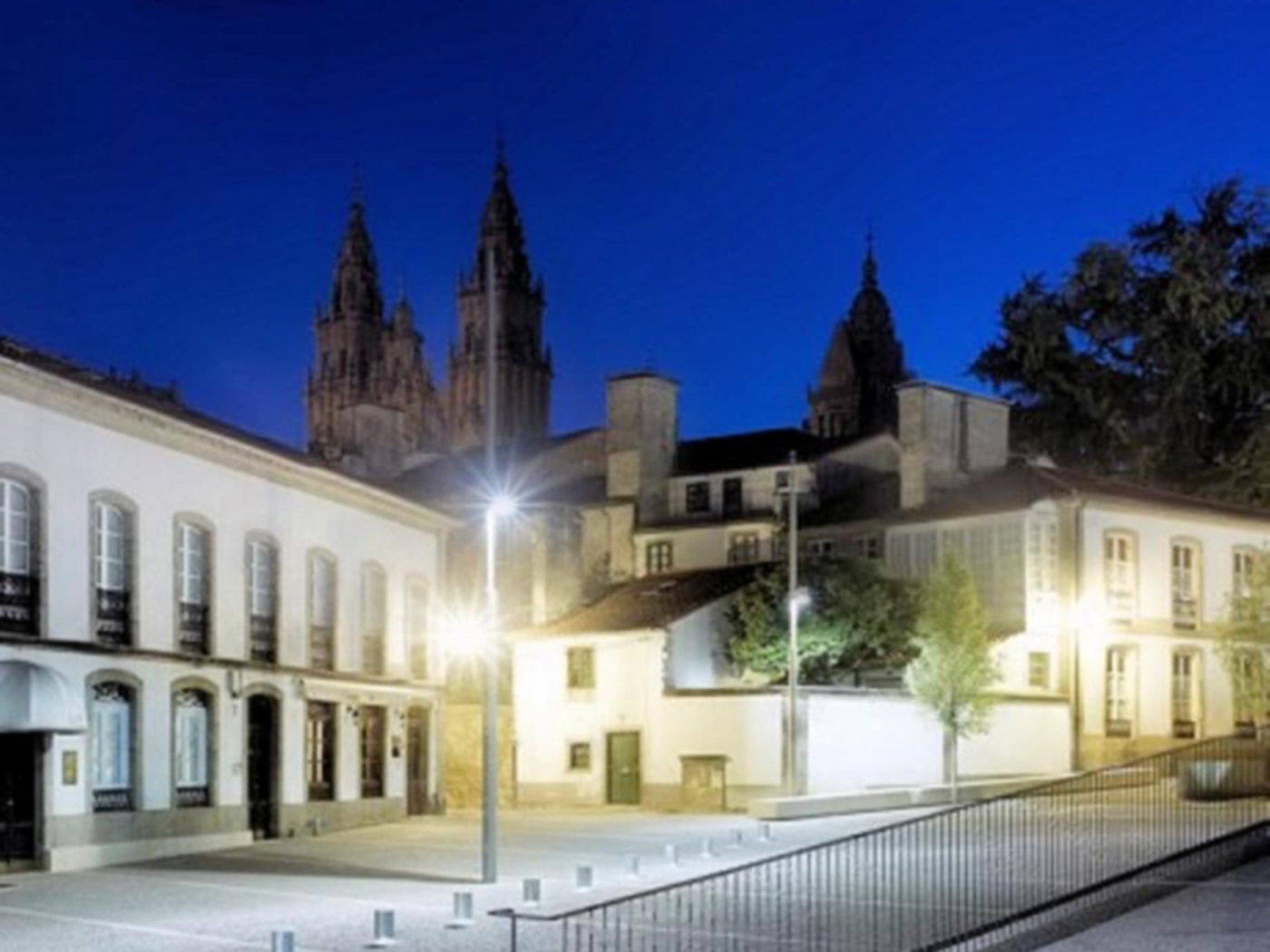 VutSanClemente. Exclusive 90m from the Cathedral in Santiago de Compostela
