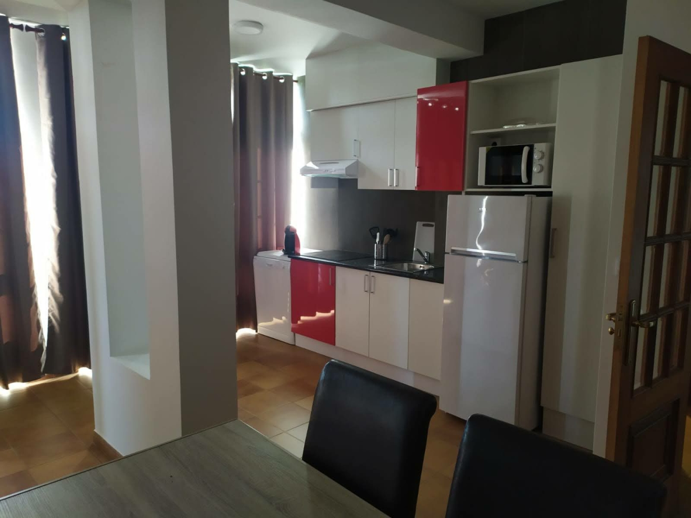 Apartamentos Caticovas · ★4,92 · 6 dormitorios · 8 camas · 3 baños en Meis