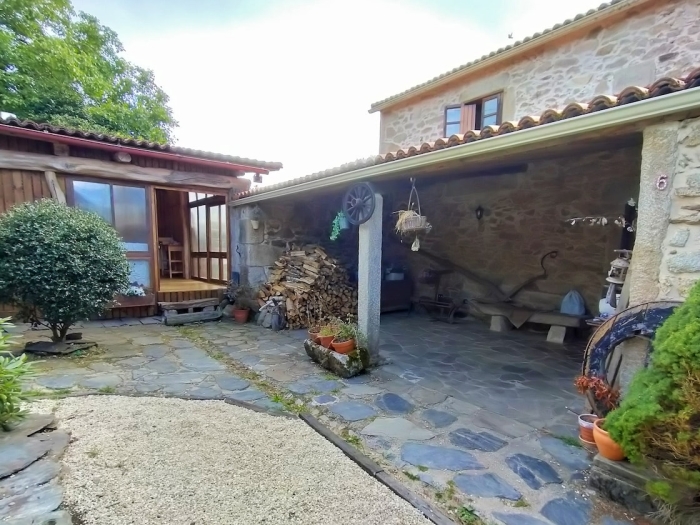 RURAL HOUSE · ★4.67 · 4 bedrooms · 6 beds · 4 baths in Paderne