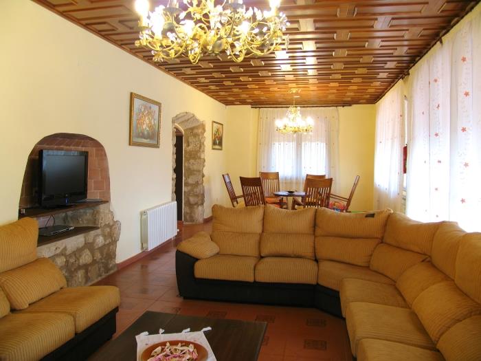 Casa rural en Cornellà de Terri: Casa Illa