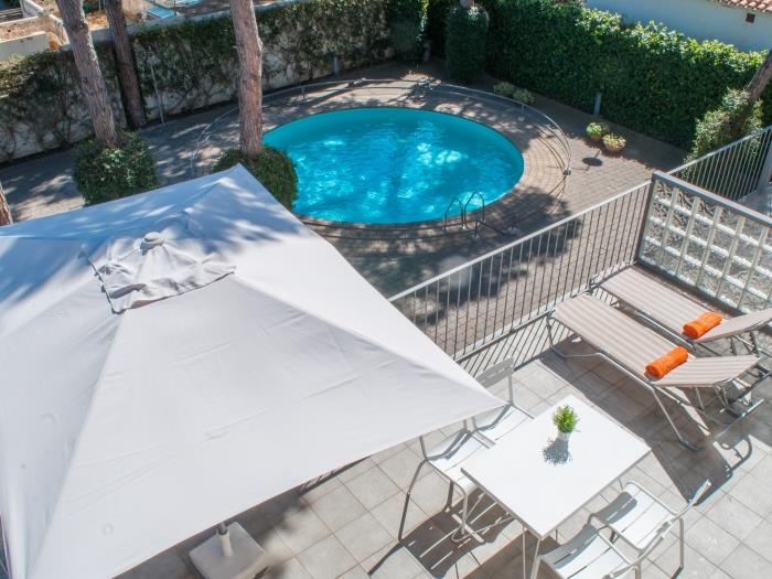 apartament standard gran terraza y vistas piscina - castelldefels