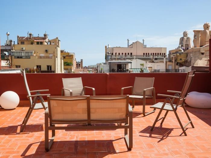 àtic de 3 habitacions amb terrassa - barcelona
