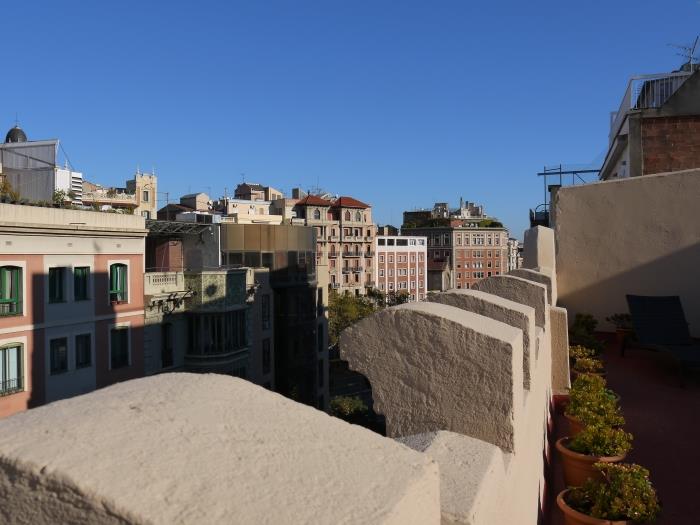 àtic de 2 habitacions amb terrassa - barcelona