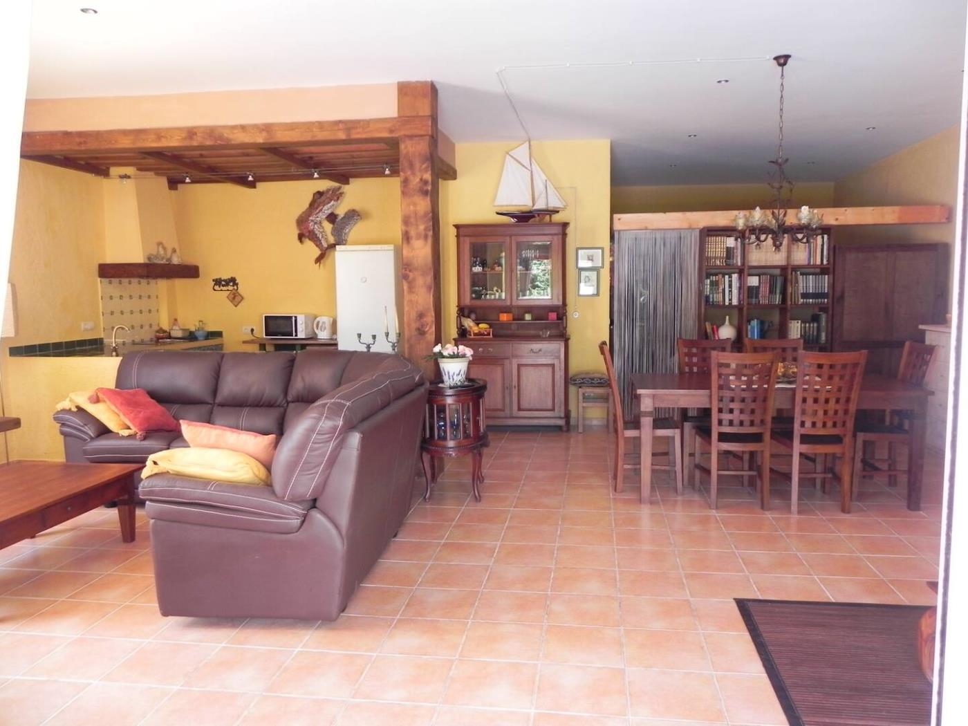 HOUSE-LOFT IDEAL FOR COUPLES, PRIVATE POOL AND PARKING in Mont - Ras