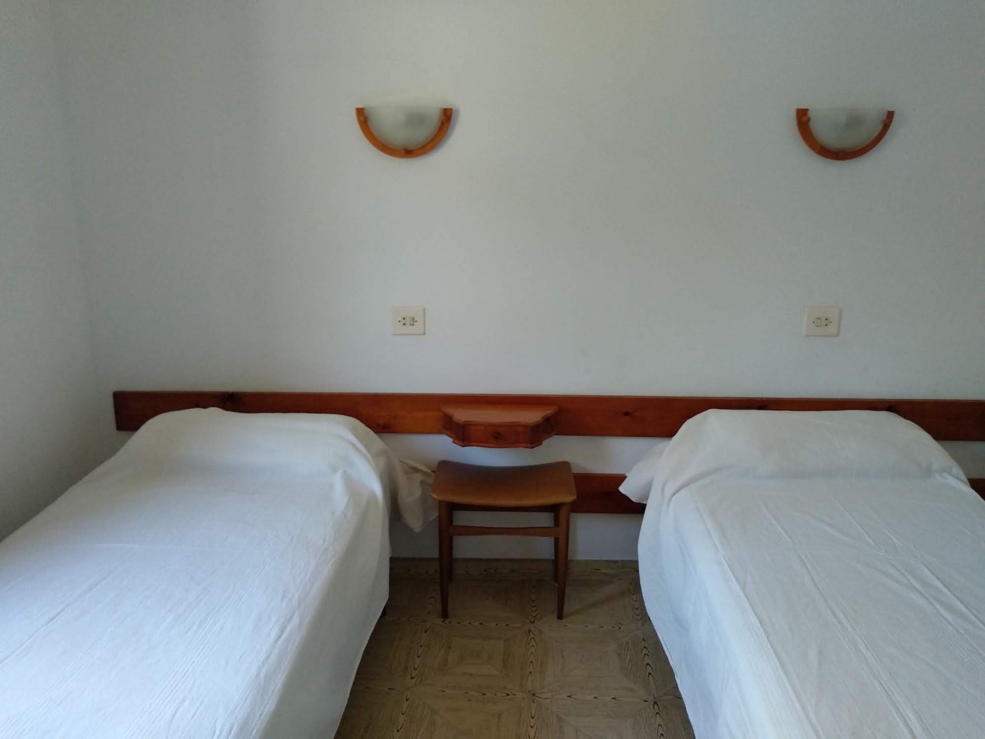 Condo in Sa Riera · ★4.40 · 3 bedrooms · 5 beds · 2 baths in Begur