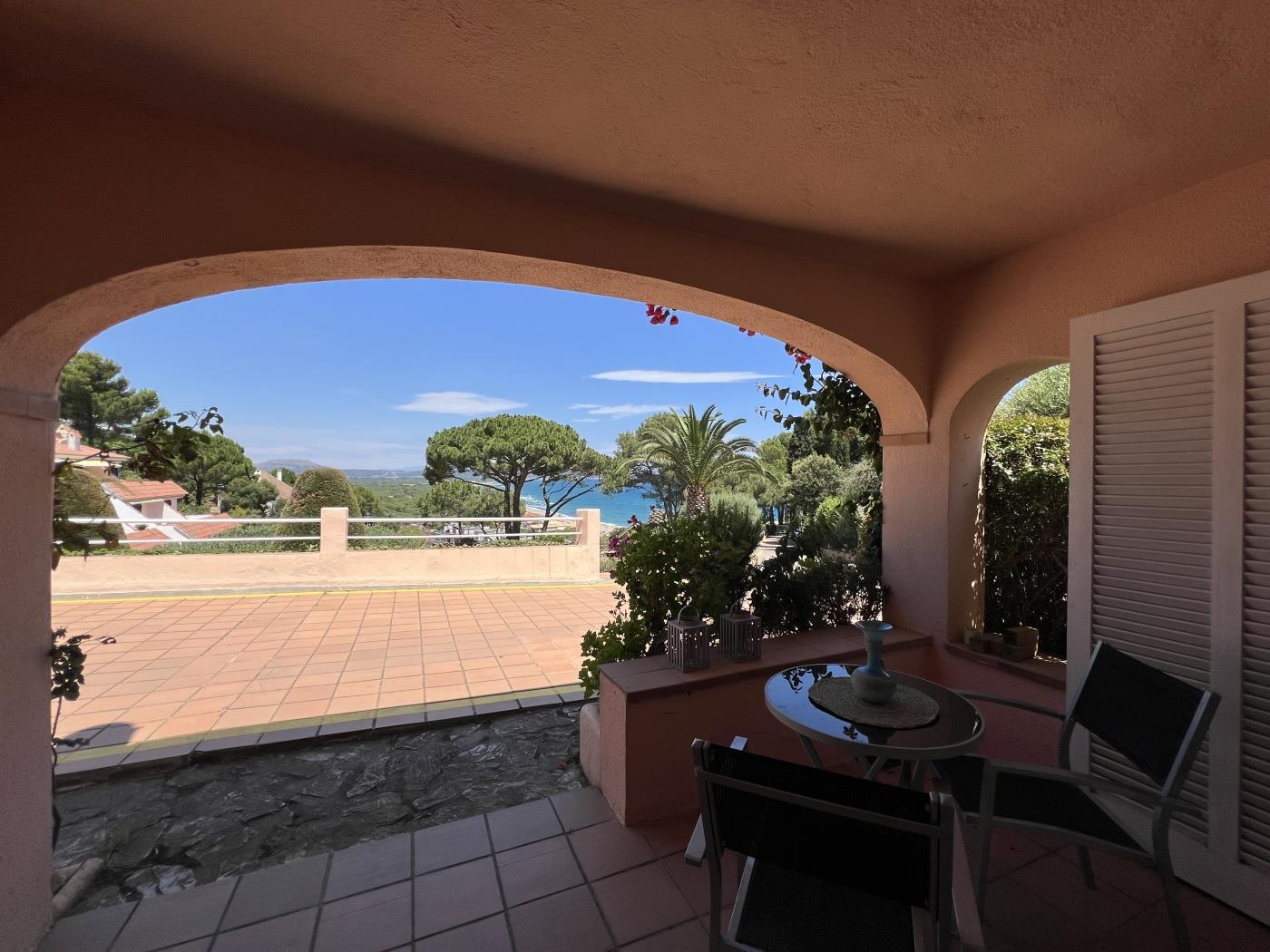 Pequeño apartamento al lado del mar con vistas en BEGUR