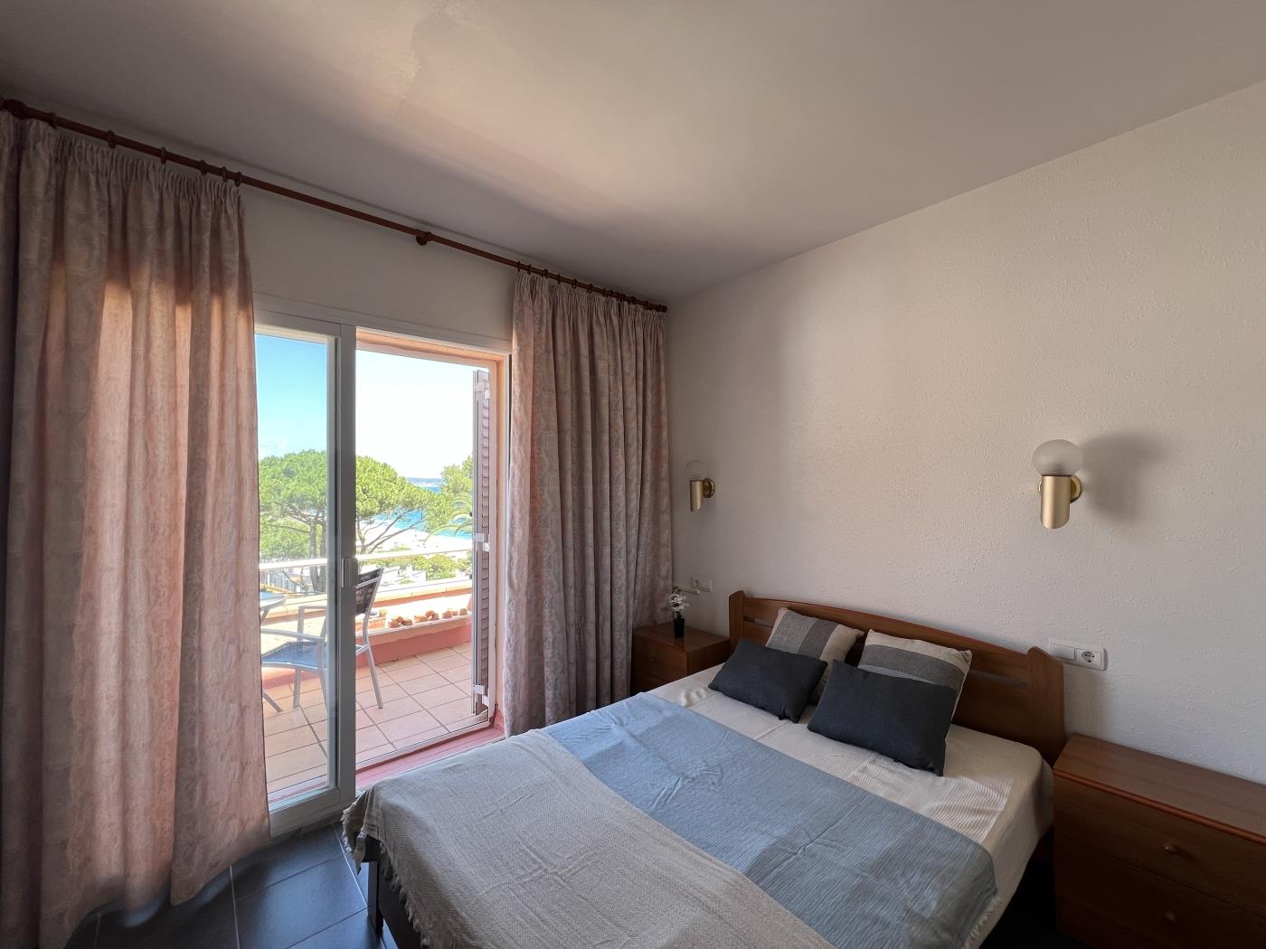 Pequeño apartamento al lado del mar con vistas en BEGUR