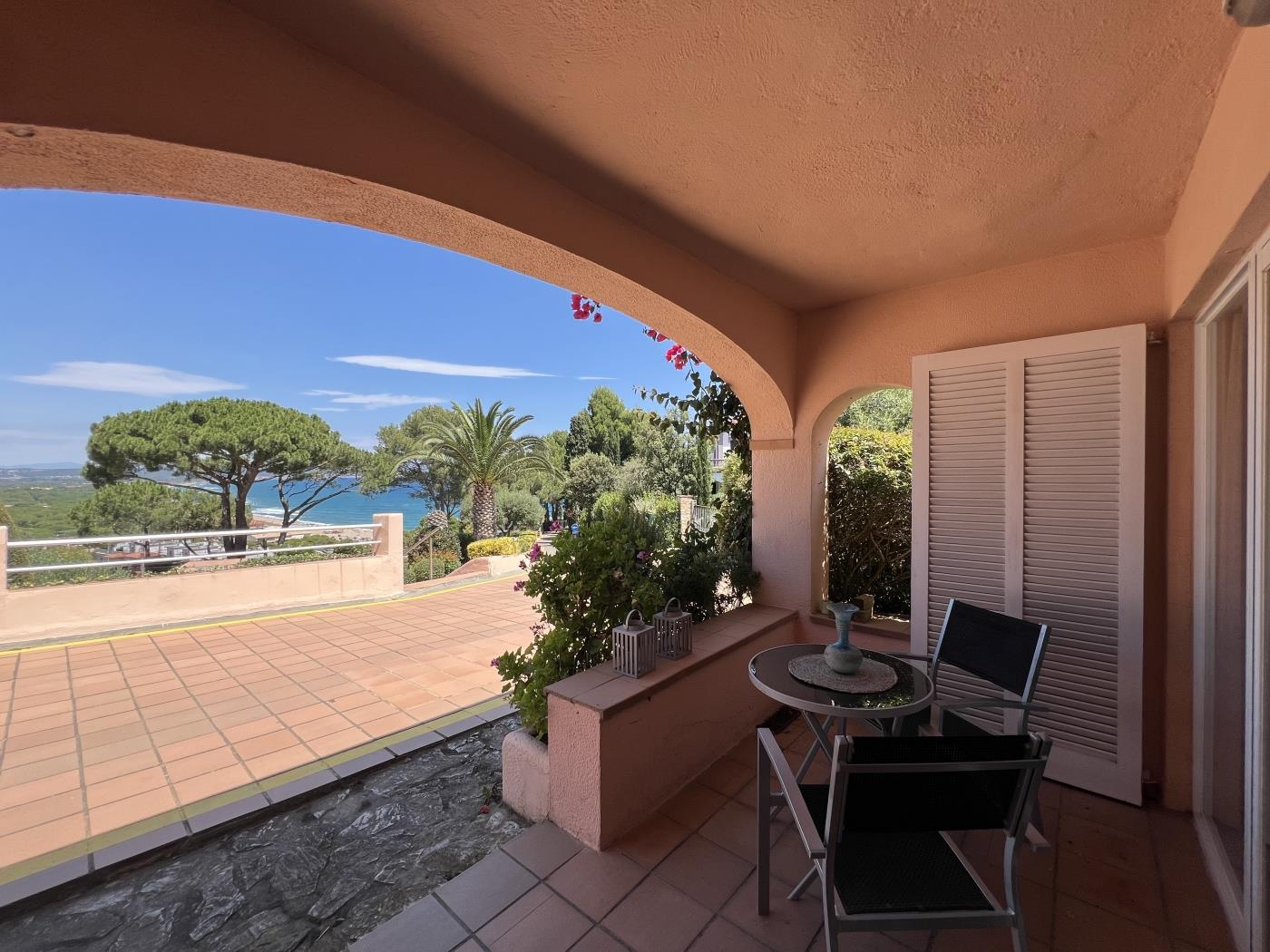 Petit Appartement au Bord de la Mer avec Vue à BEGUR