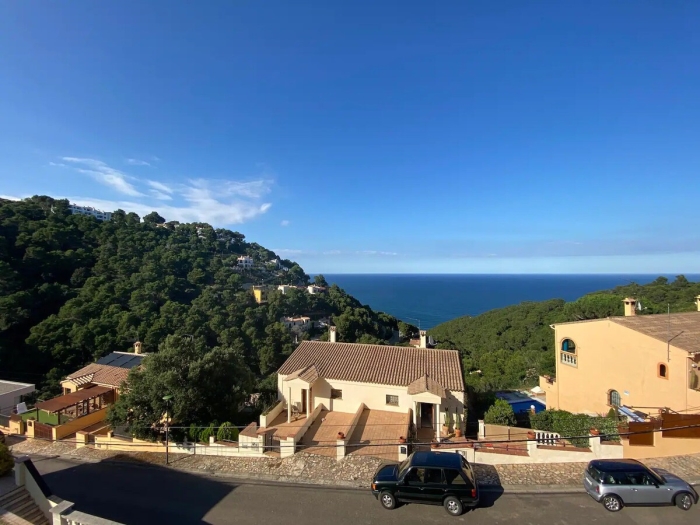 Hébergement · Begur · 3 chambres · 4 lits · 2 salles de bain et 1 toilette à Begur