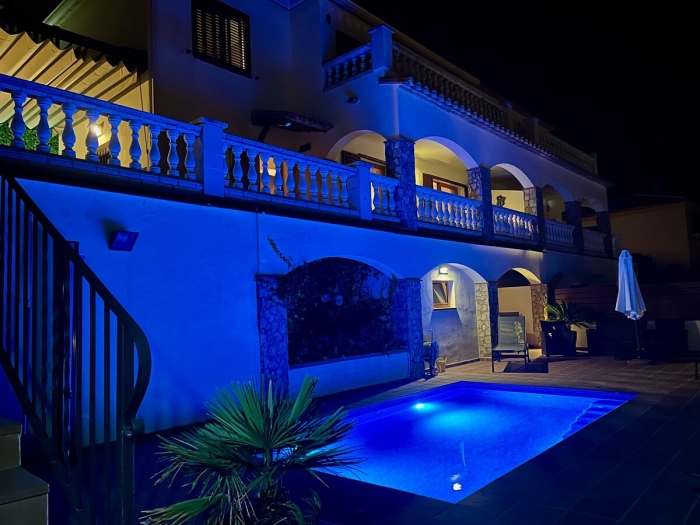 Home in Begur · 3 bedrooms · 4 beds · 2.5 baths in Begur