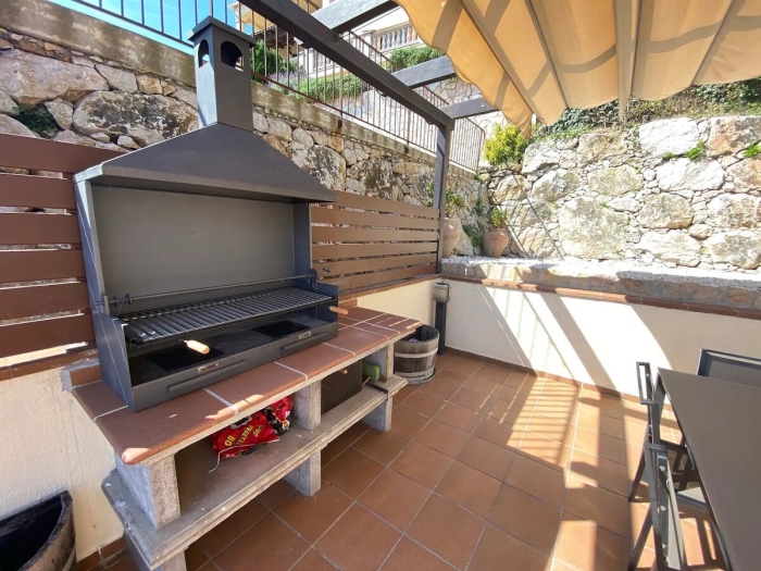 Home in Begur · 3 bedrooms · 4 beds · 2.5 baths in Begur