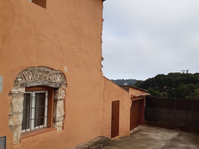 Townhouse in Begur, swimming pool, porch and garage in Begur