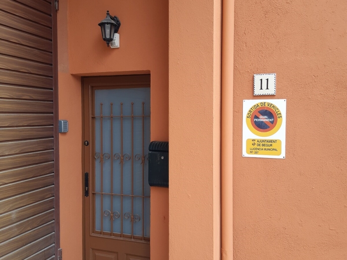Townhouse in Begur, swimming pool, porch and garage in Begur