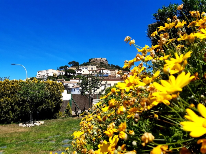 Townhouse in Begur, swimming pool, porch and garage in Begur