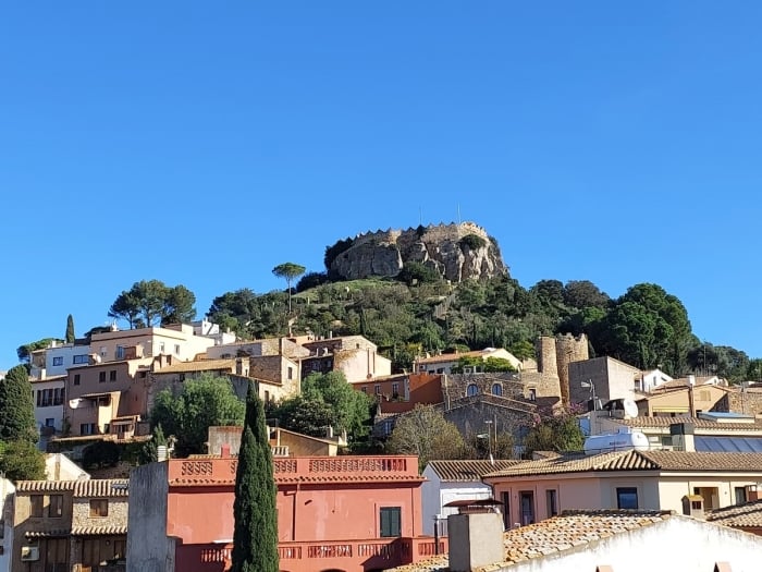 Loft authentique dans le village de Begur avec terrasse à Begur