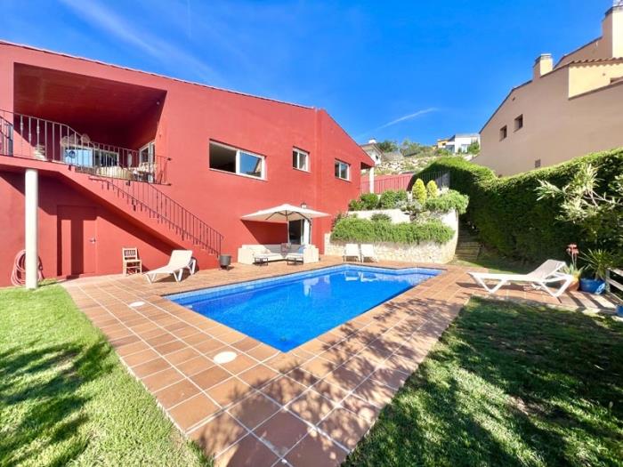 Villa Tulipa (Residencial Begur) in Begur