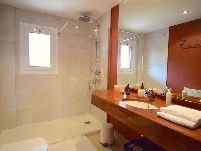 Villa Tulipa (Residencial Begur) in Begur