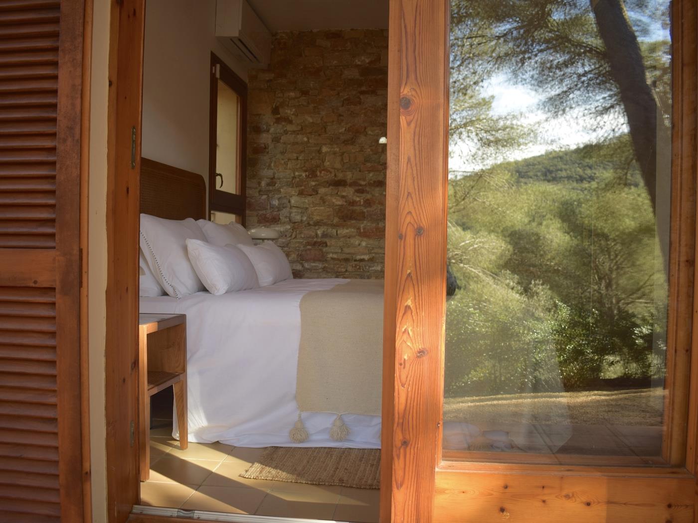 Secluded holiday home Begur Costa Brava