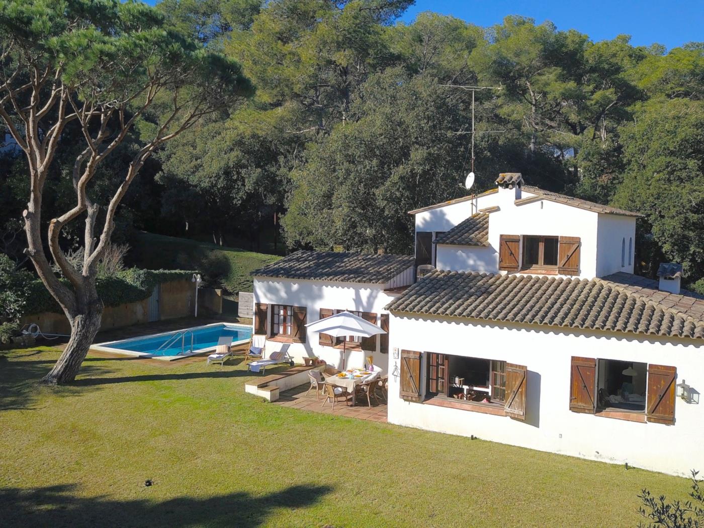 Easy walk beach Tamariu holiday rental