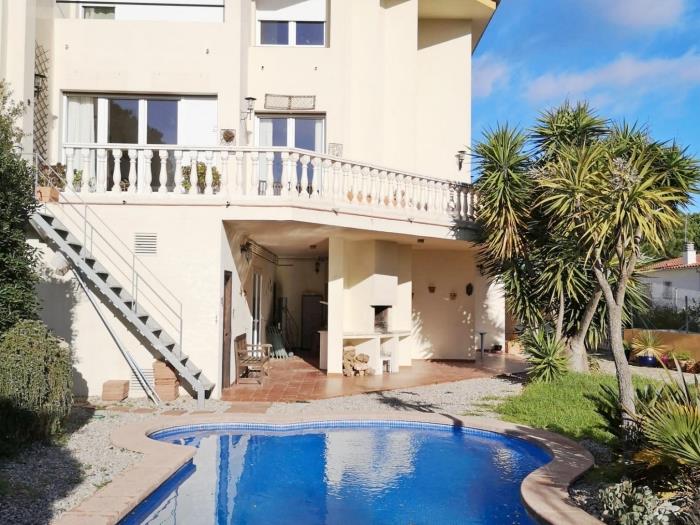 apartamentos ATA associacio Girona