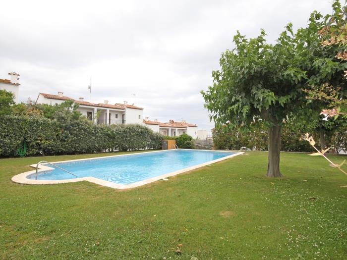 apartamentos ATA associacio Girona