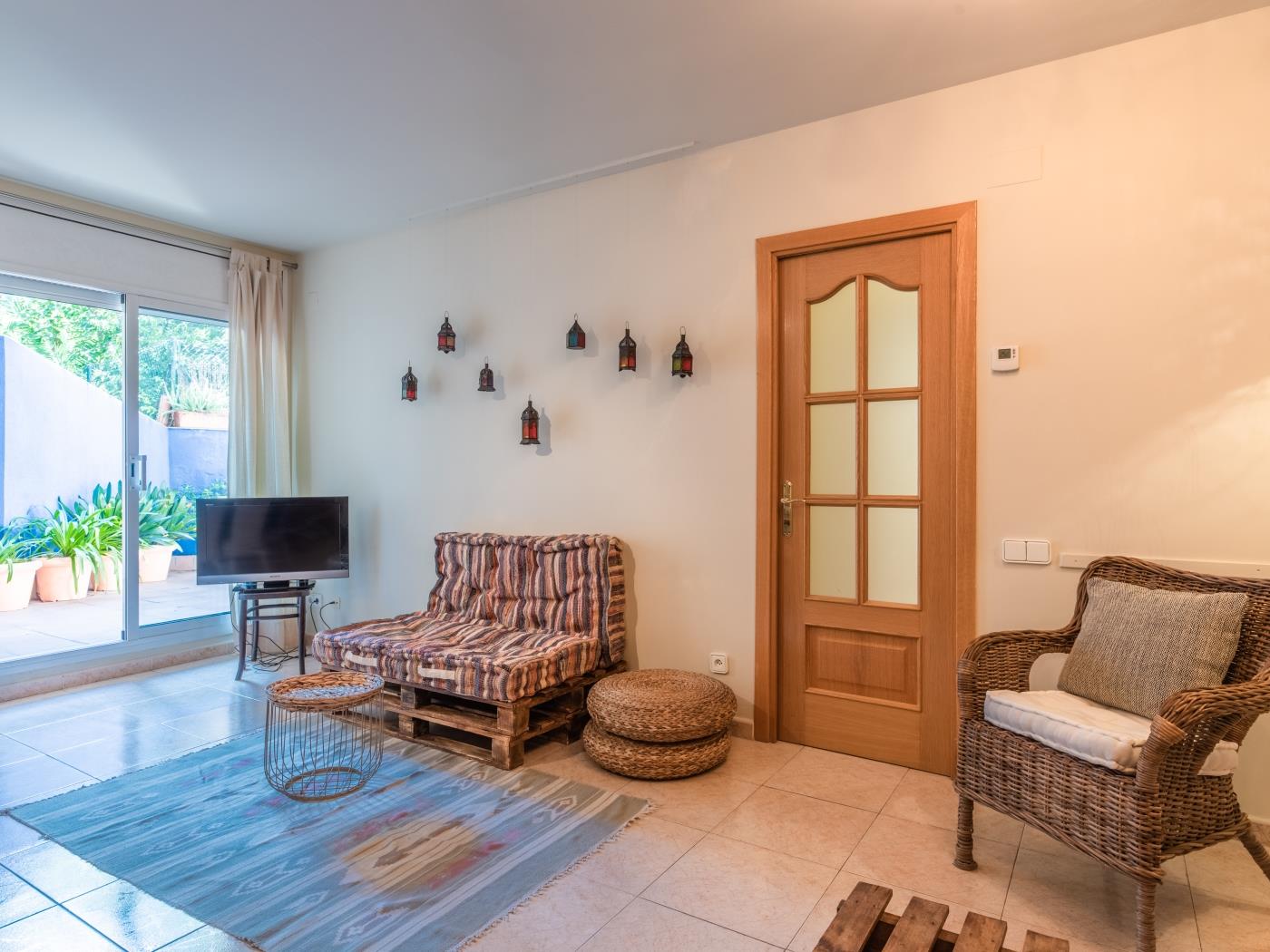 ETNIC BY BLAUSITGES Ground floor with refreshing private patio in Sitges. in SITGES