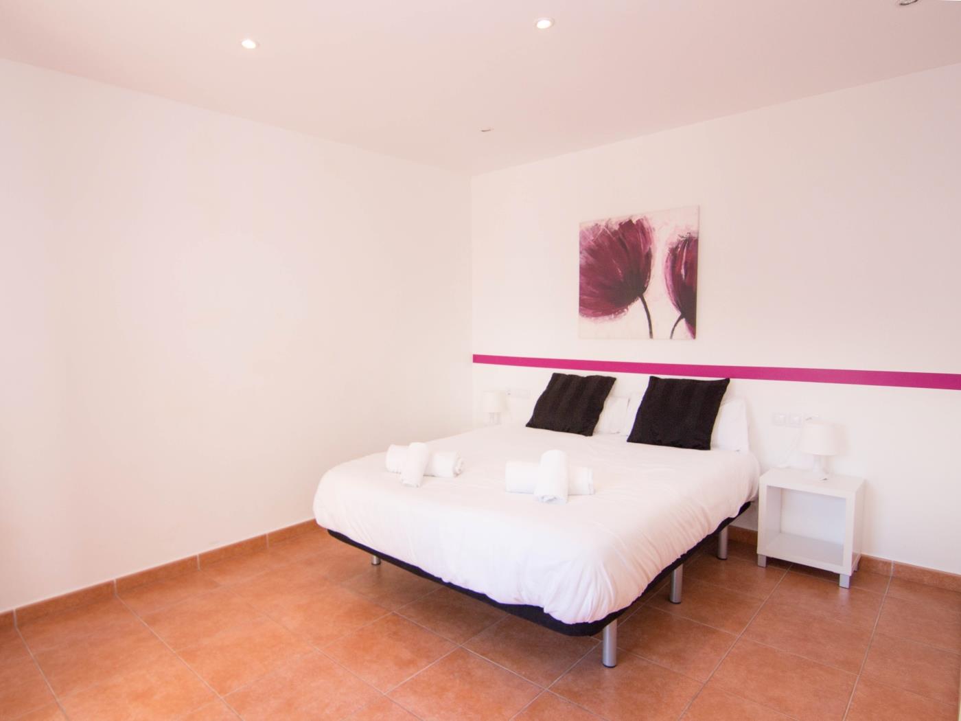 CHILL OUT BY BLAUSITGES Agradable apartamento con gran terraza en Sitges. en SITGES