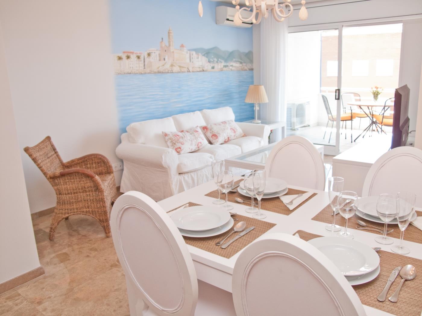 DELICIOUS BY BLAUSITGES Elegant apartment with pool in Sitges. in SITGES