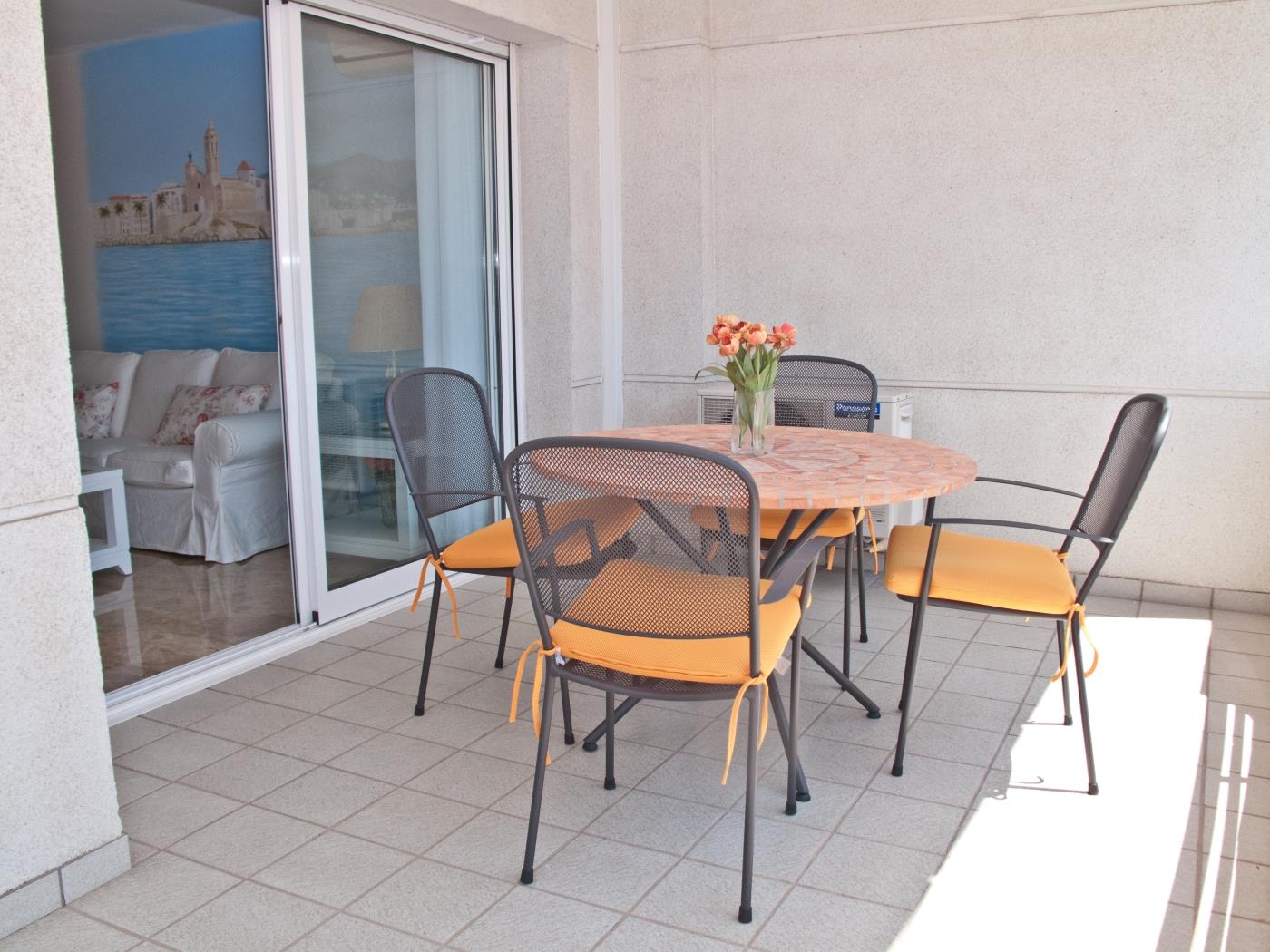 DELICIOUS BY BLAUSITGES Elegante apartamento con piscina en Sitges. en SITGES