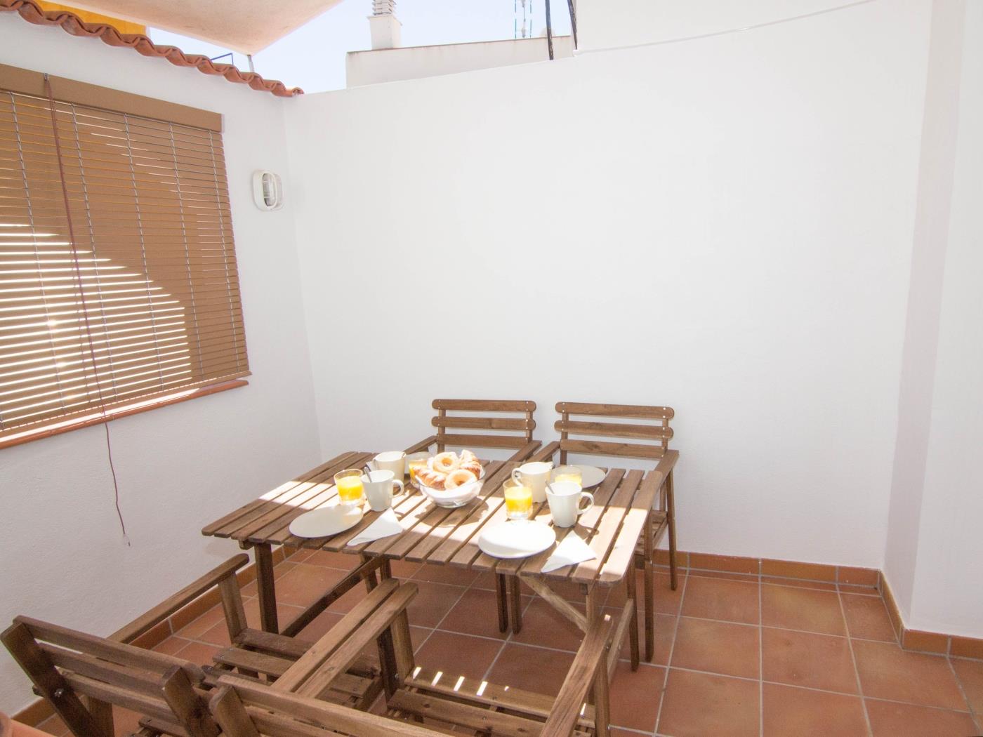 HABANA BY BLAUSITGES Adorable apt in the center with AC, WiFi and terrace in SITGES