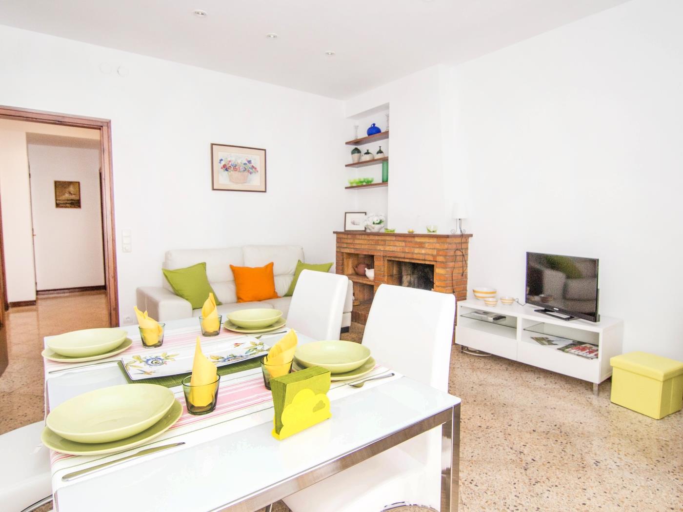 GRALLA BY BLAUSITGES Agradable apartamento en el centro de Sitges. en SITGES