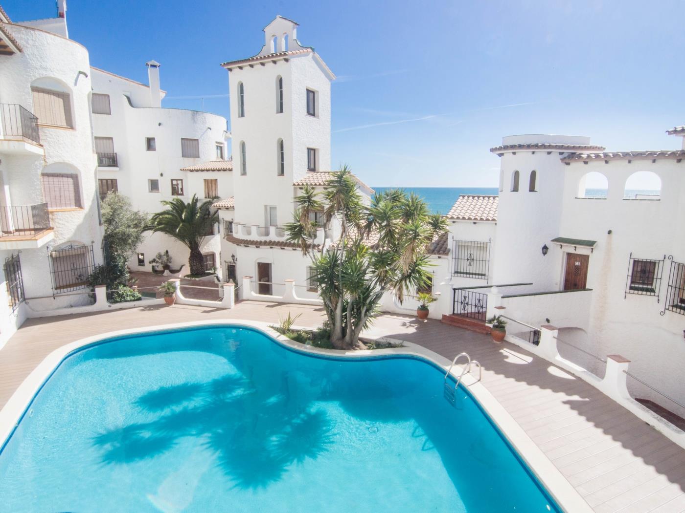 CAPRITX DE MAR BY BLAUSITGES Terrace, pool and wifi over the sea, beautiful view in SITGES