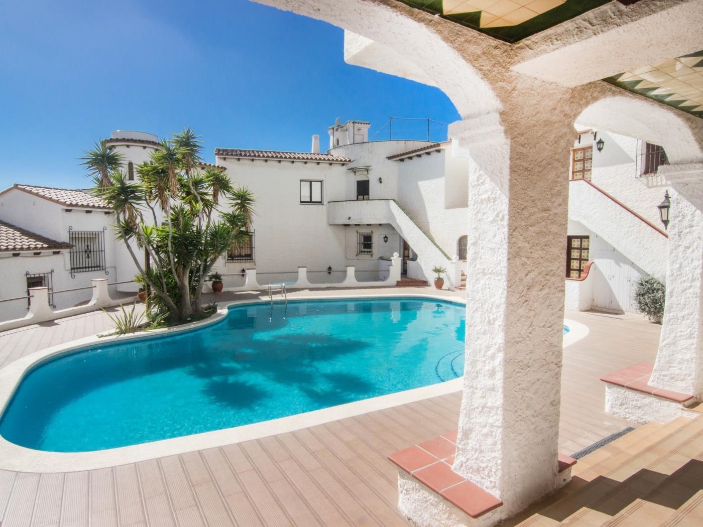 CAPRITX DE MAR BY BLAUSITGES Terrace, pool and wifi over the sea, beautiful view in SITGES