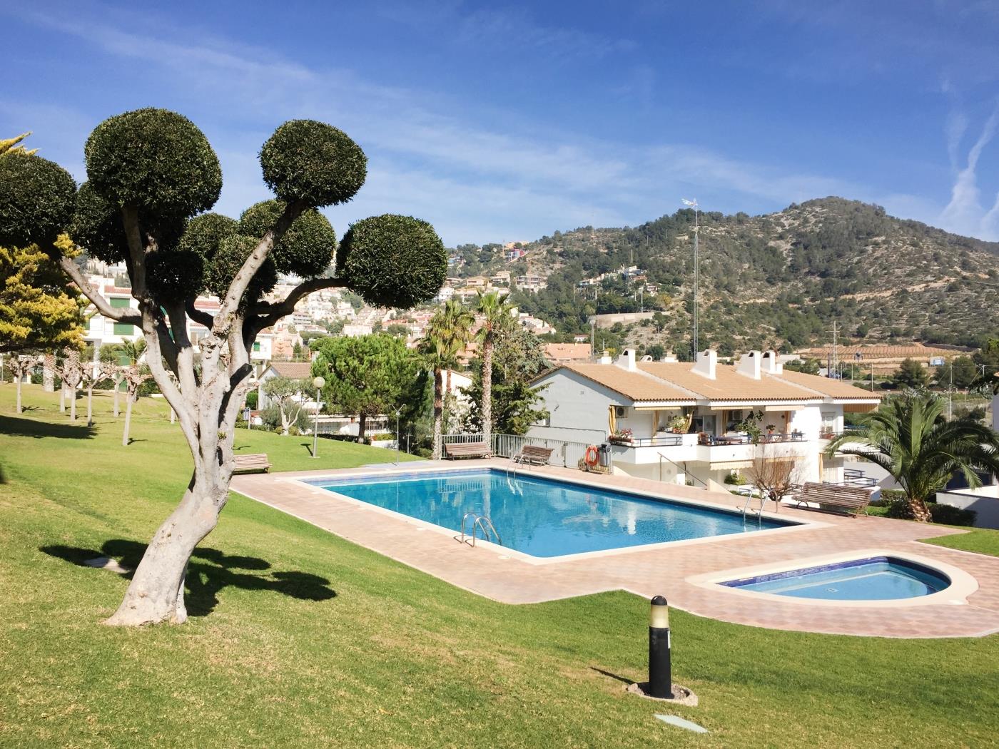 HARBOUR LOFT Vistas al mar, piscina, AC y wifi junto al puerto de Sitges en SITGES