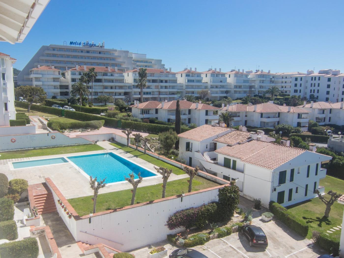 PALM VIEW BY BLAUSITGES Fantastic ocean front apt, stunning sea views and pool. in SITGES