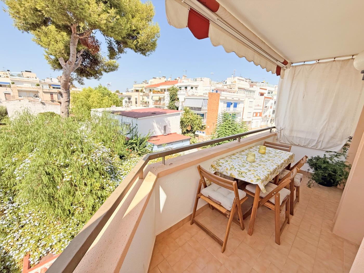 Clarimar Lemonade by Blausitges en SITGES