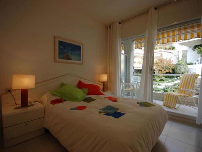 beach apartment 2 rooms with parking - tossa de mar
