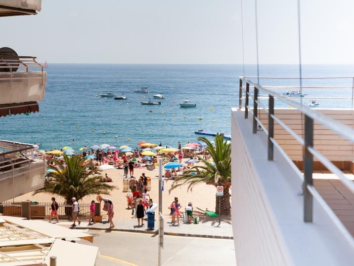 apartamentos ATA associacio Girona