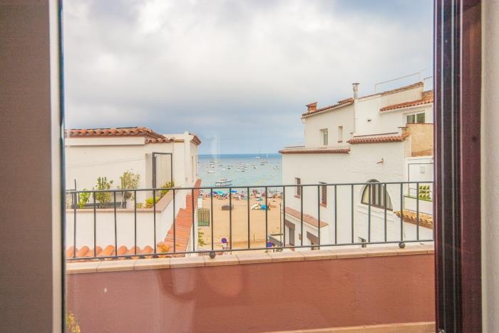 apartment with terrace 50 meters from the beach - tossa de mar