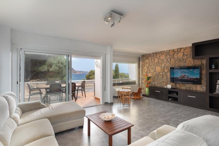 apartment with sea views in cala salions - tossa de mar