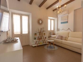 GROUND FLOOR WITH AIR AND WIFI_MESTRE CABALLERO - Apartment in L'Ametlla de Mar