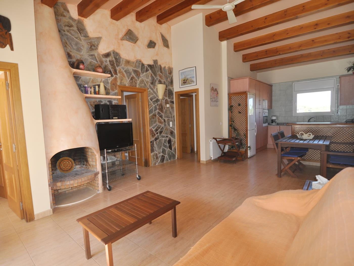 Nice spacious house, ground floor with garden and private pool in l'Escala