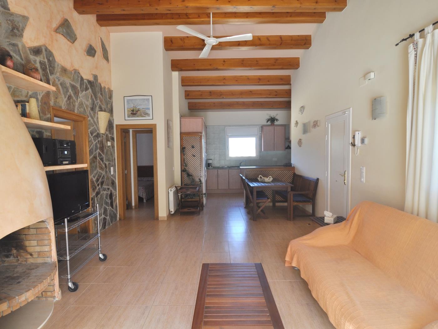 Nice spacious house, ground floor with garden and private pool in l'Escala