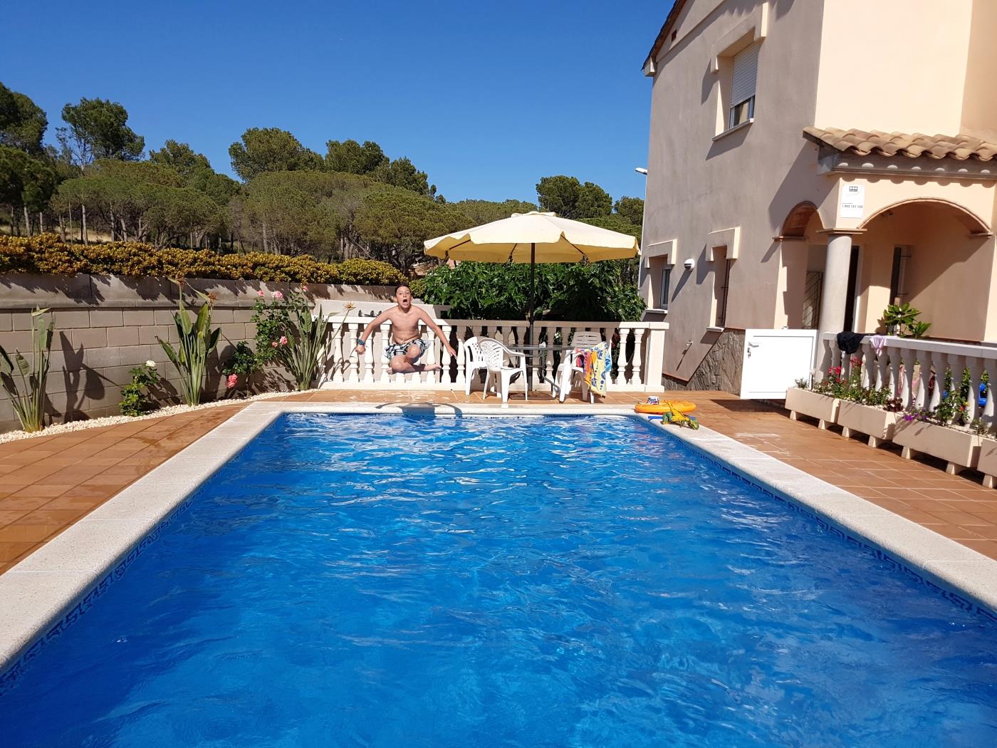 Bonita casa con piscina privada, Barbacoa y wifi en l'Escala