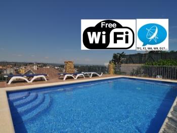 Maison avec piscine privée, wifi, barbecue et TV satellite
