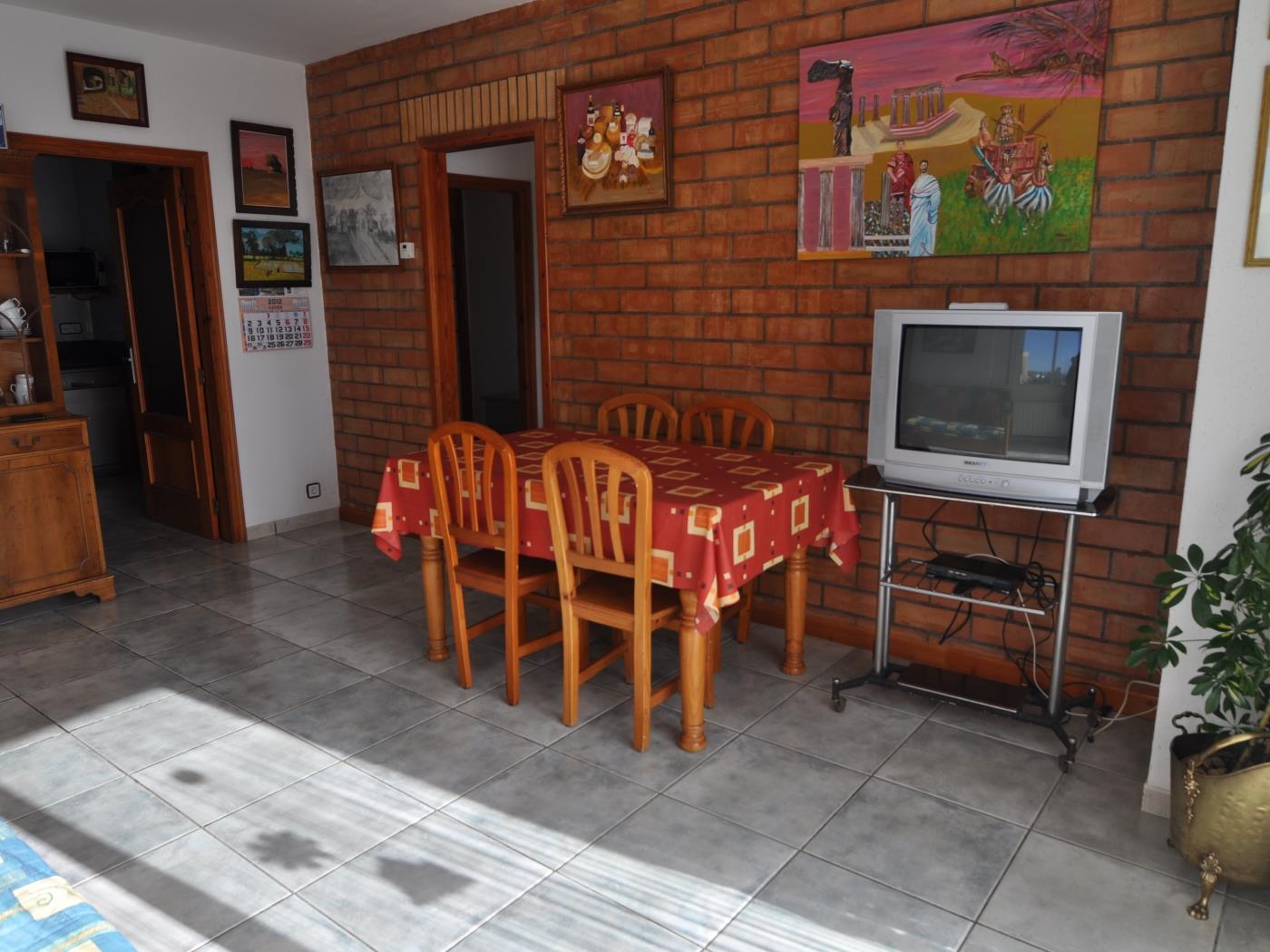 Maison avec piscine privée, wifi, barbecue et TV satellite à l'Escala
