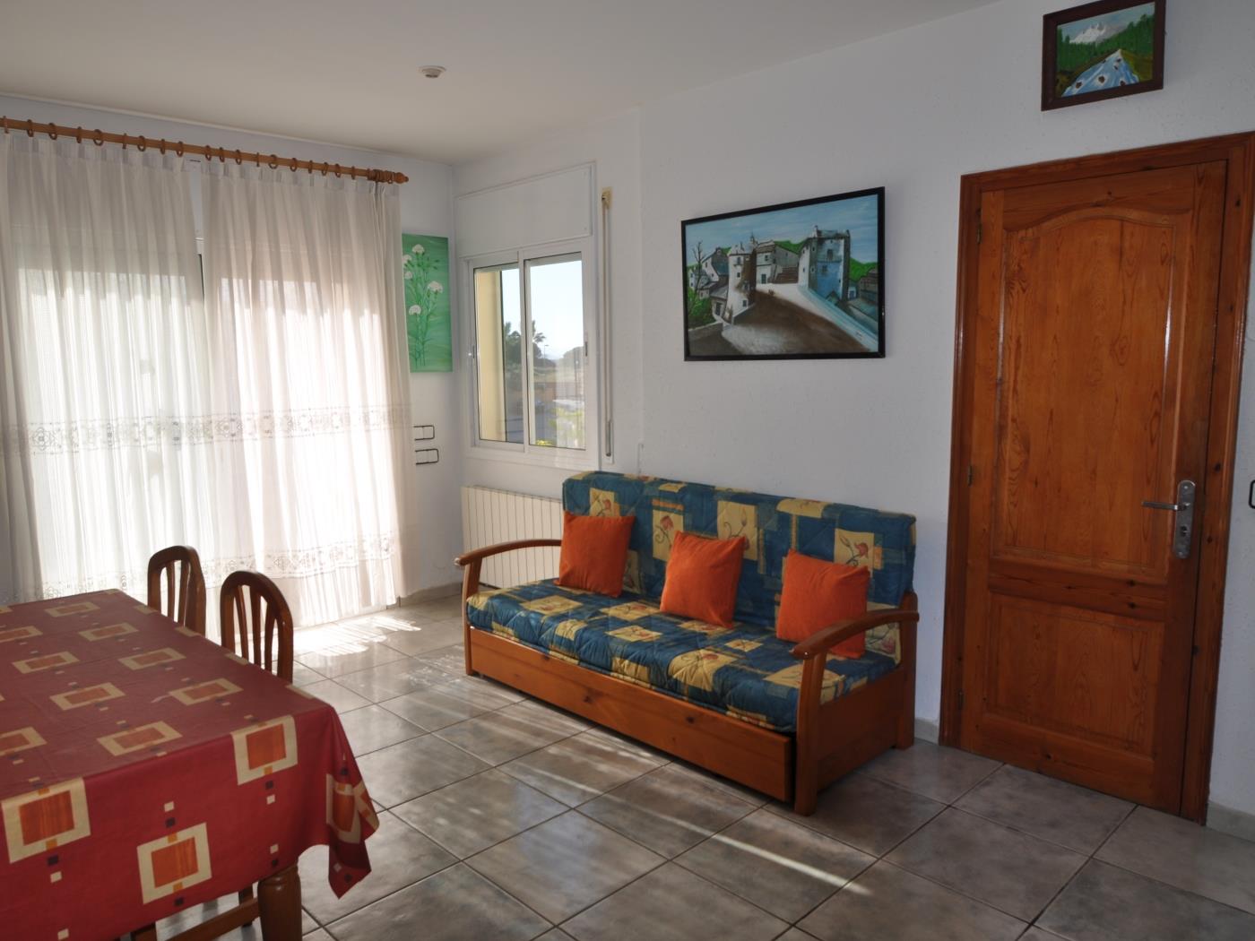 Casa con piscina privada , wifi, barbacoa y TV satélite en l'Escala