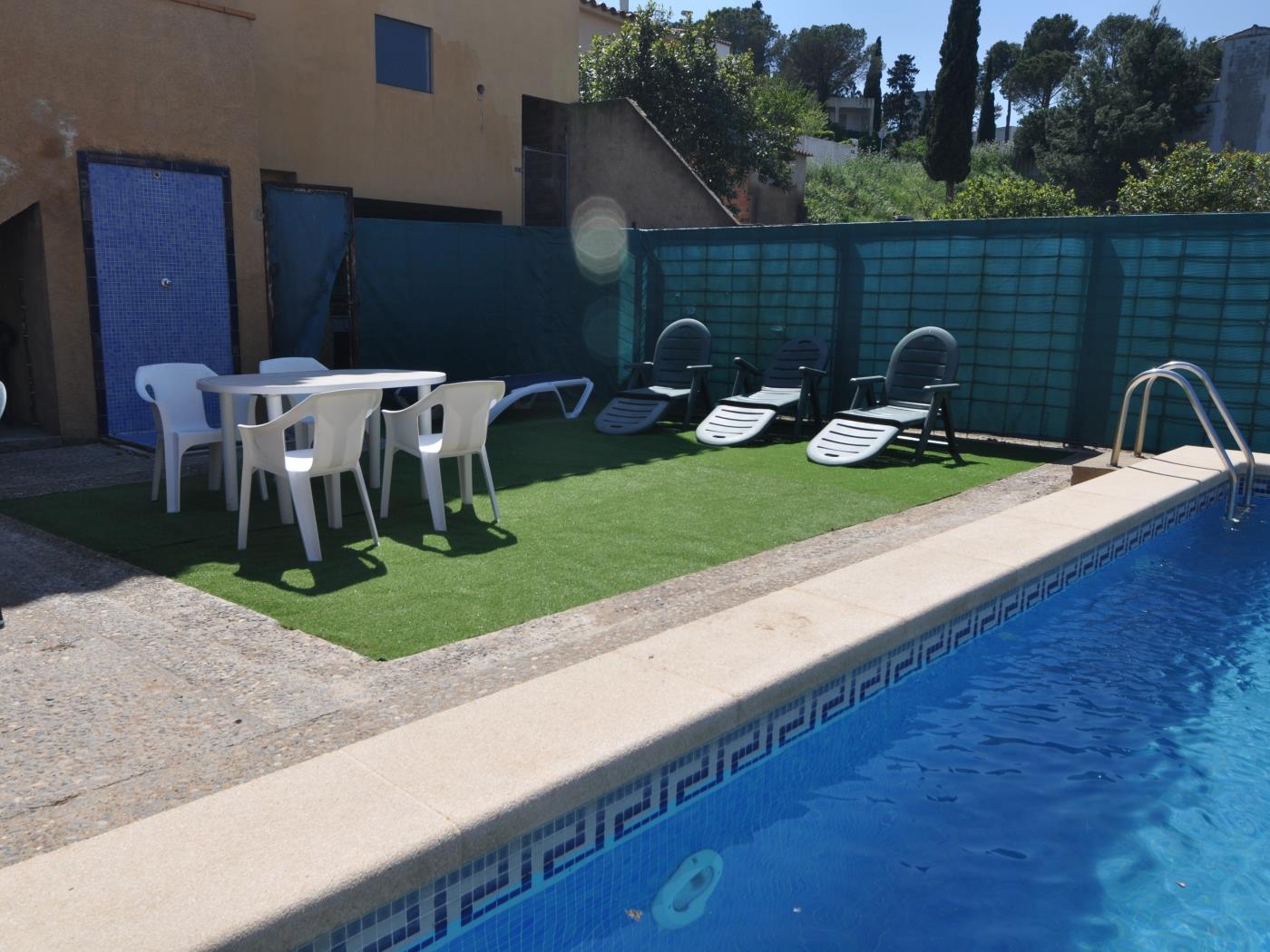 Casa muy amplia con piscina privada, Barbacoa y Wifi en l'Escala