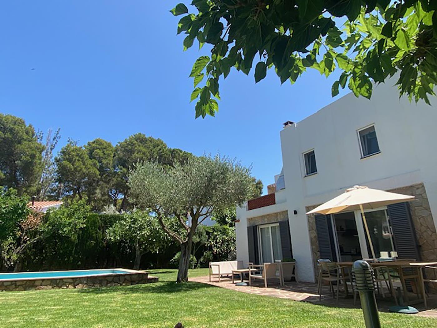Casa Del Mar- Gran villa con jardín y 2 piscinas a 50 metros de la playa en Sant Martí d'Empúries