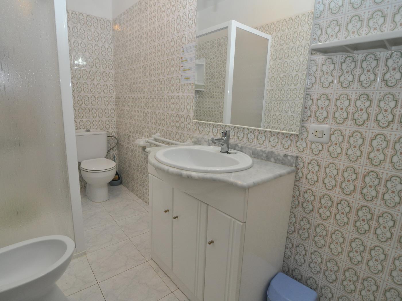 APARTAMENT A 600 METRES DE LA PLATJA. a l'Escala
